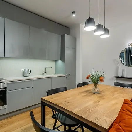 Domillion New Hall Duplex D11c For 12 Ppl *