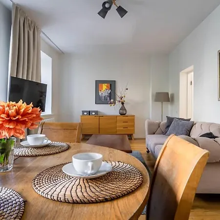 Domillion New Hall Duplex D11c For 12 Ppl