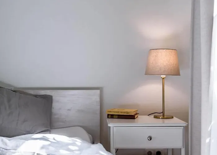 Domillion New Hall Duplex D11c For 12 Ppl דירה *